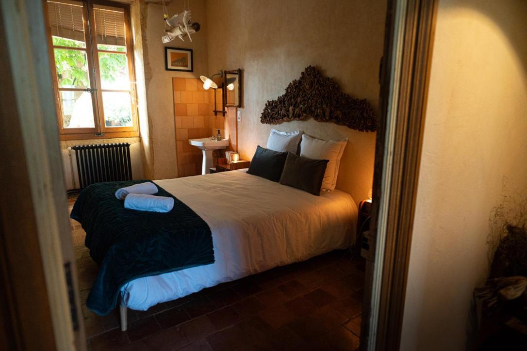 Les Jardins Des Soussilanges Bed & Breakfast Ceron Exterior photo
